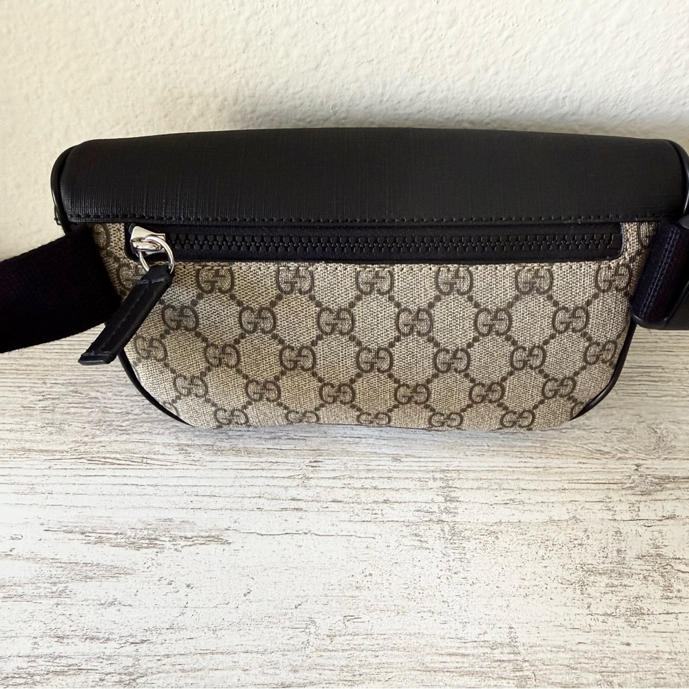 New Gucci brown GG Supreme Monogram men belt bag - Picture 2 of 14